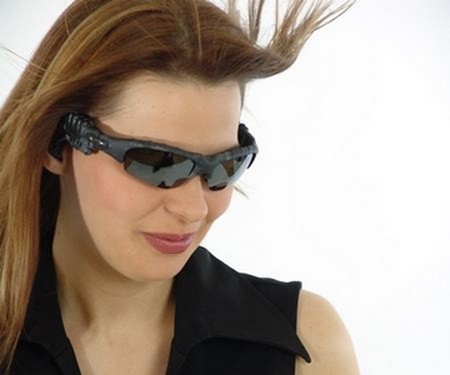 SUNGLASSES MP3 COLORE NERO